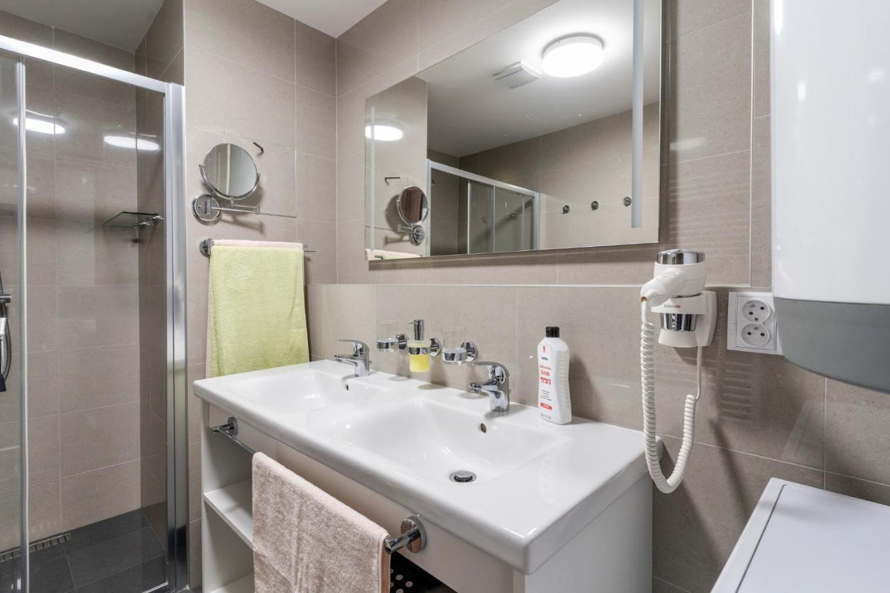 Apartman Horni Misecky - Luxusni Ubytovani Pro Dve Rodiny S Detmi المظهر الخارجي الصورة